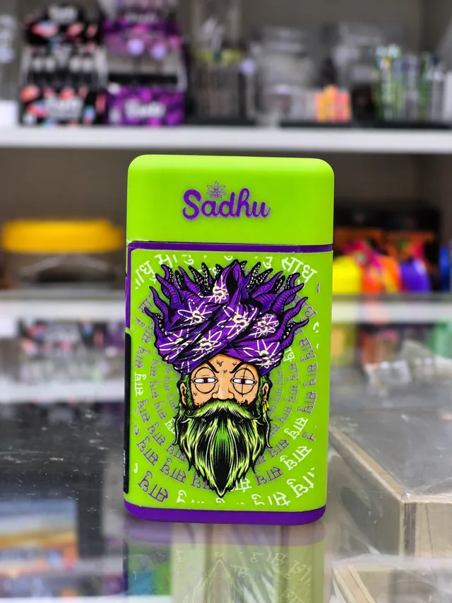 Isqueiro Sadhu verde e roxo